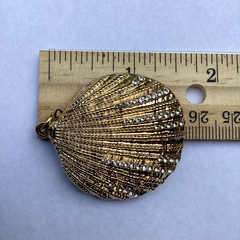 Gold Seashell Pendant with Rhinestones - Picture 5 of 7